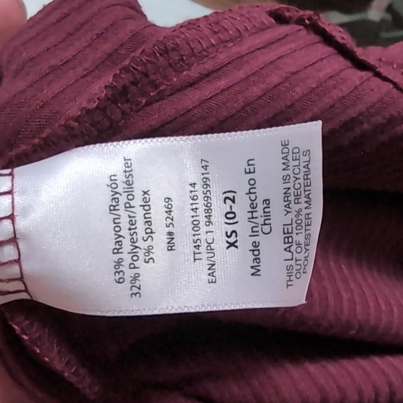 Time and Tru Burgundy Mock Neck Ribbed Long Sleeve Dress Size Extra Small - Picture 4 of 5